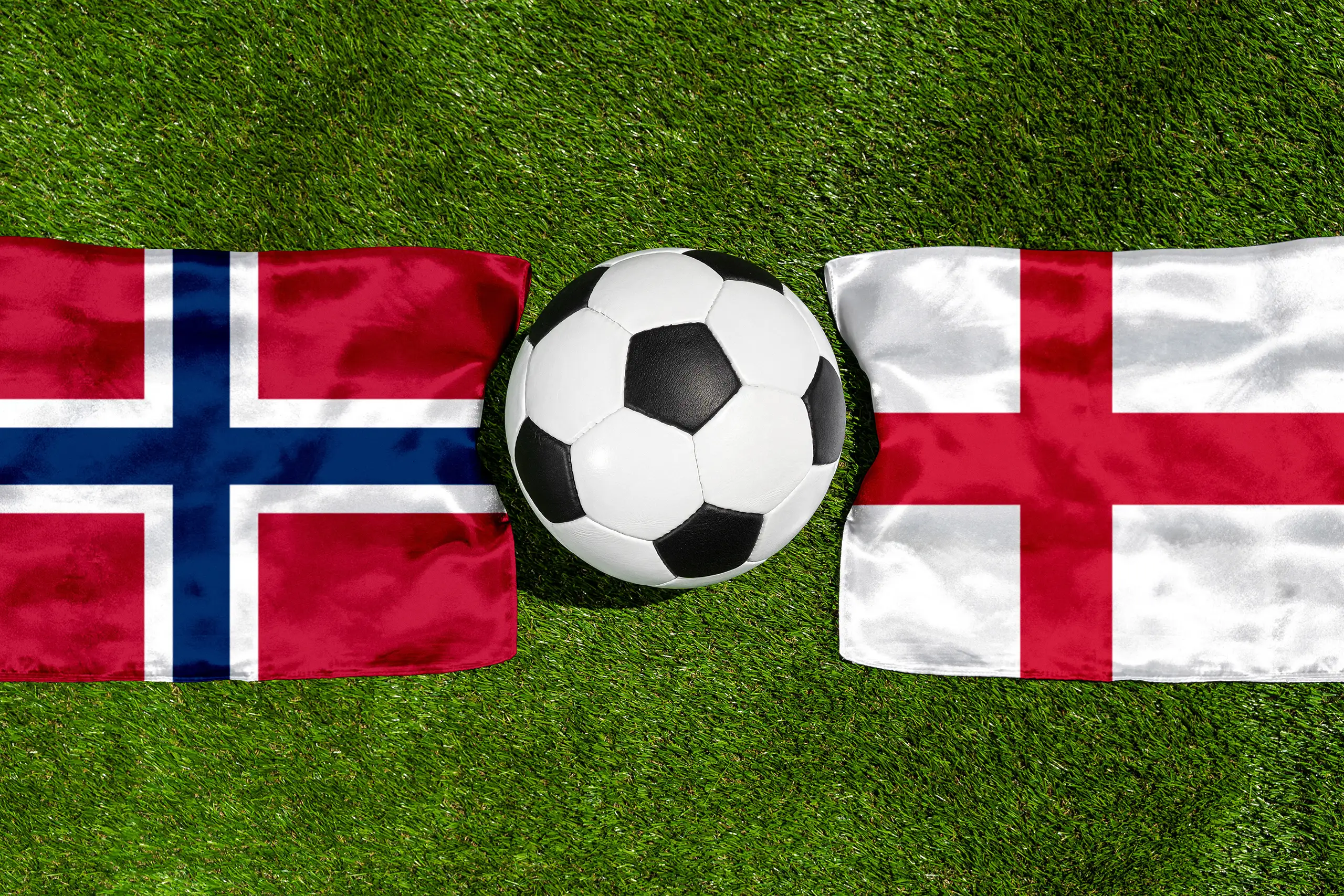 norwegen gegen england – fußball mit nationalflaggen