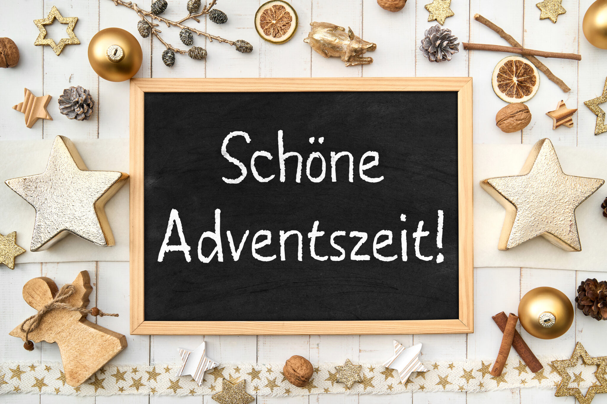 schoene adventszeit adventsgruesse
