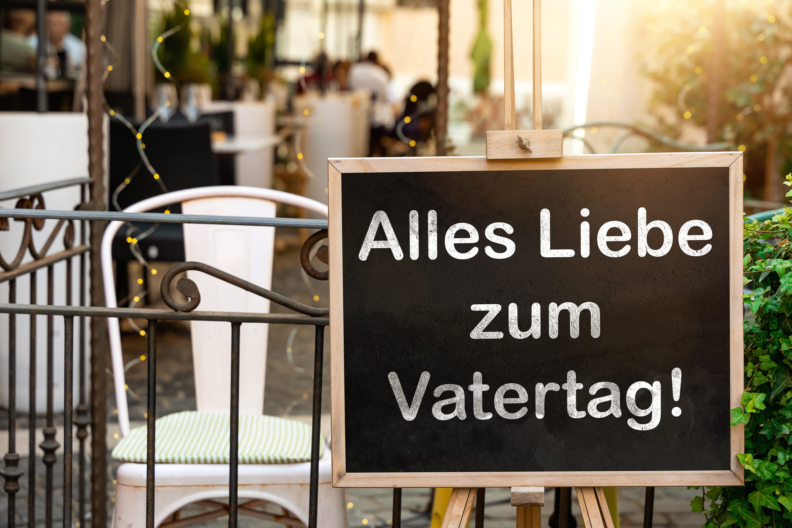 VATERTAG BILDER alles liebe zum vatertag schild scaled