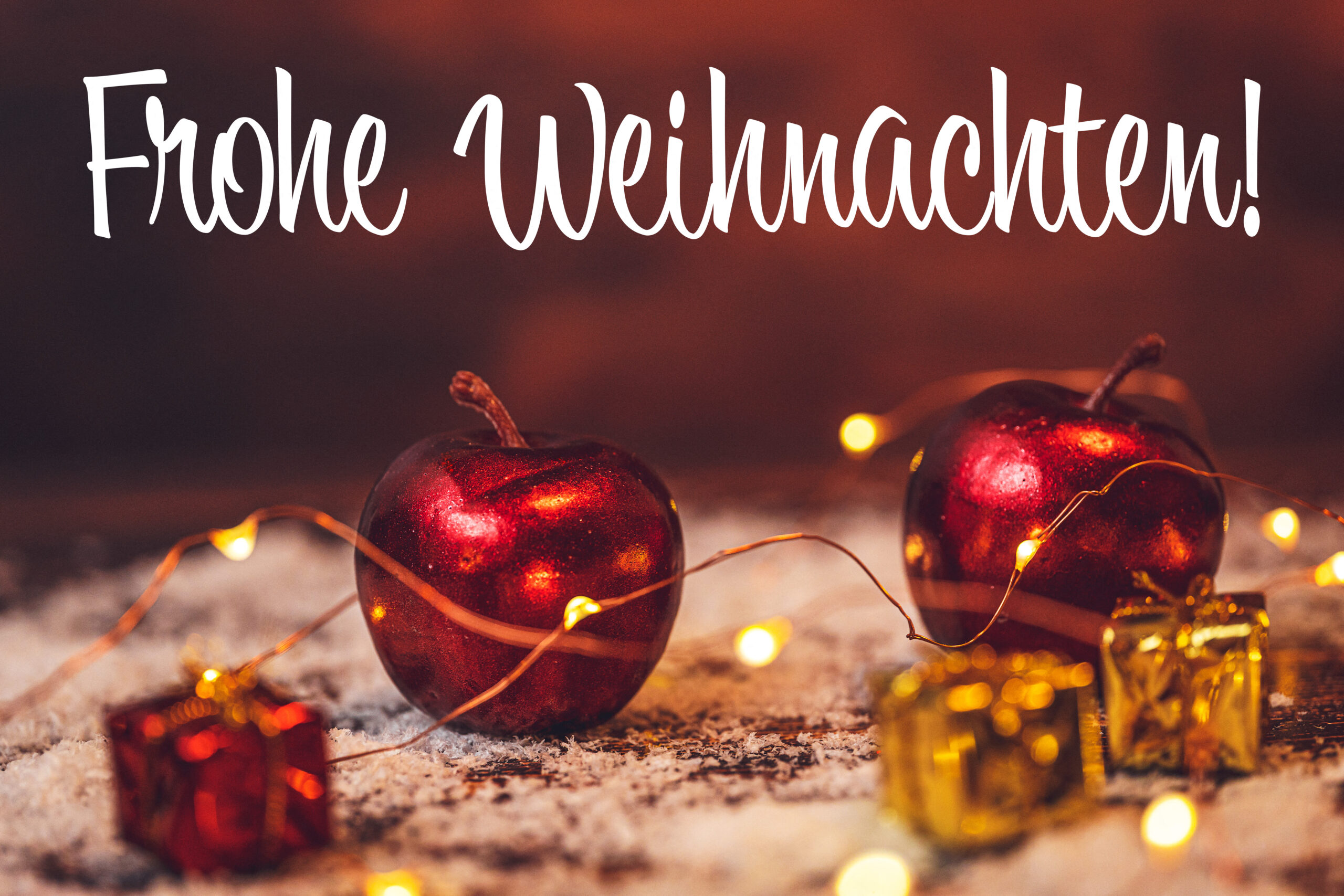 frohe weihnachten bild mit aepfeln scaled