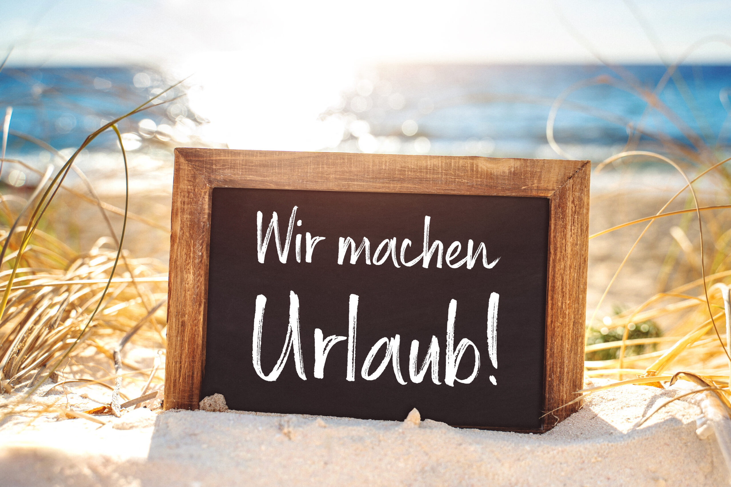wir machen urlaub schild 4 scaled